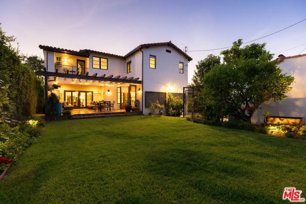 908 S Dunsmuir Avenue, Los Angeles, California 90036 home-pic-37